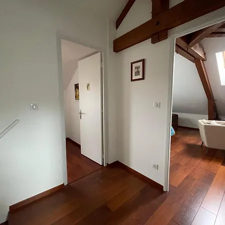 Le Jardin Des Verottes Bed and Breakfast Μπον